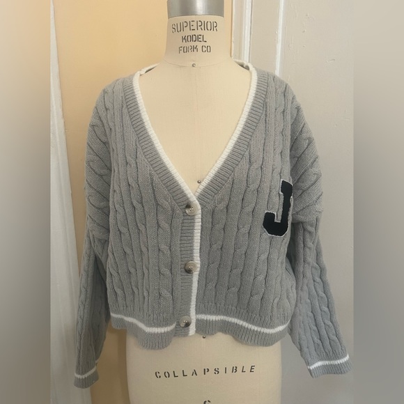 NWT Forever 21 Varsity Letter Sweater - Picture 1 of 4